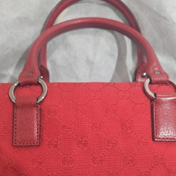 Gucci Red Satchel Sophisticated Leather Design Amazing Condition In And Out - Picture 4 of 10